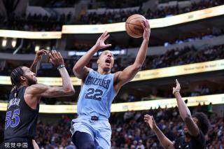 他的表现不 他的表现不