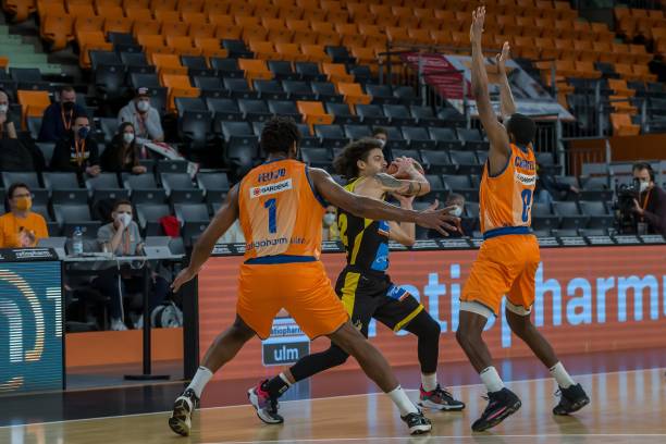 大力推动球 大力推动球