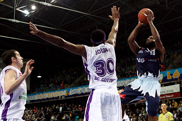 个赛季中 个赛季中